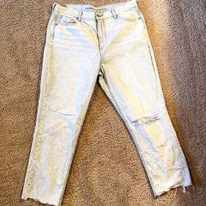 American Eagle High Waisted Cropped Jeans
